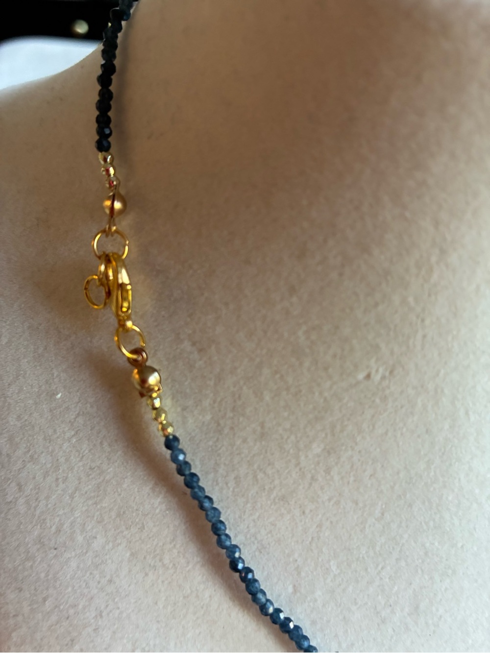 Delicate Faceted Dark Blue Gemstone Choker Necklace - Picture 3 of 3